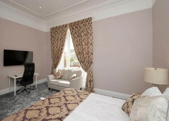 Гостевой дом The Townhouse *