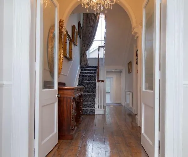 The Townhouse Konukevi